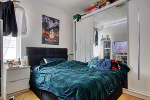 Bedroom- click for photo gallery